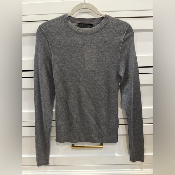Zara Women’s Grey extra fine Knit Top - Picture 5 of 7